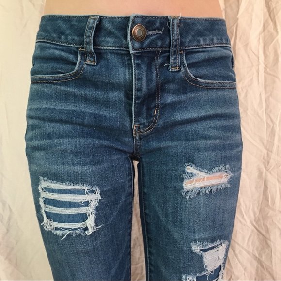 American Eagle Distressed Low Waisted Size 2 Jeggings Skinny Jeans Medium Wash - Picture 5 of 14